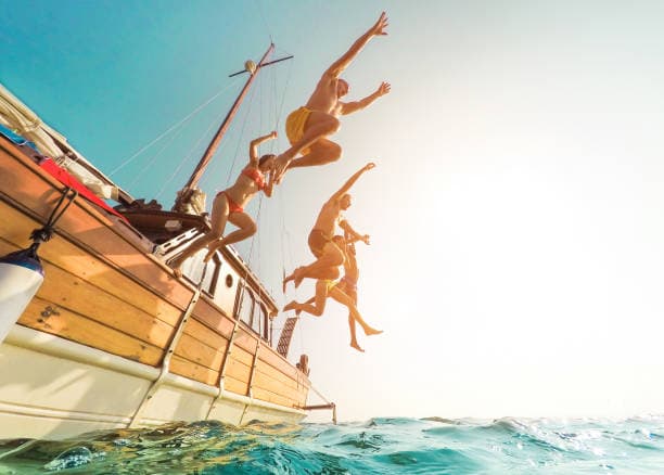 +Mar Freedom boat experience in Barcelona